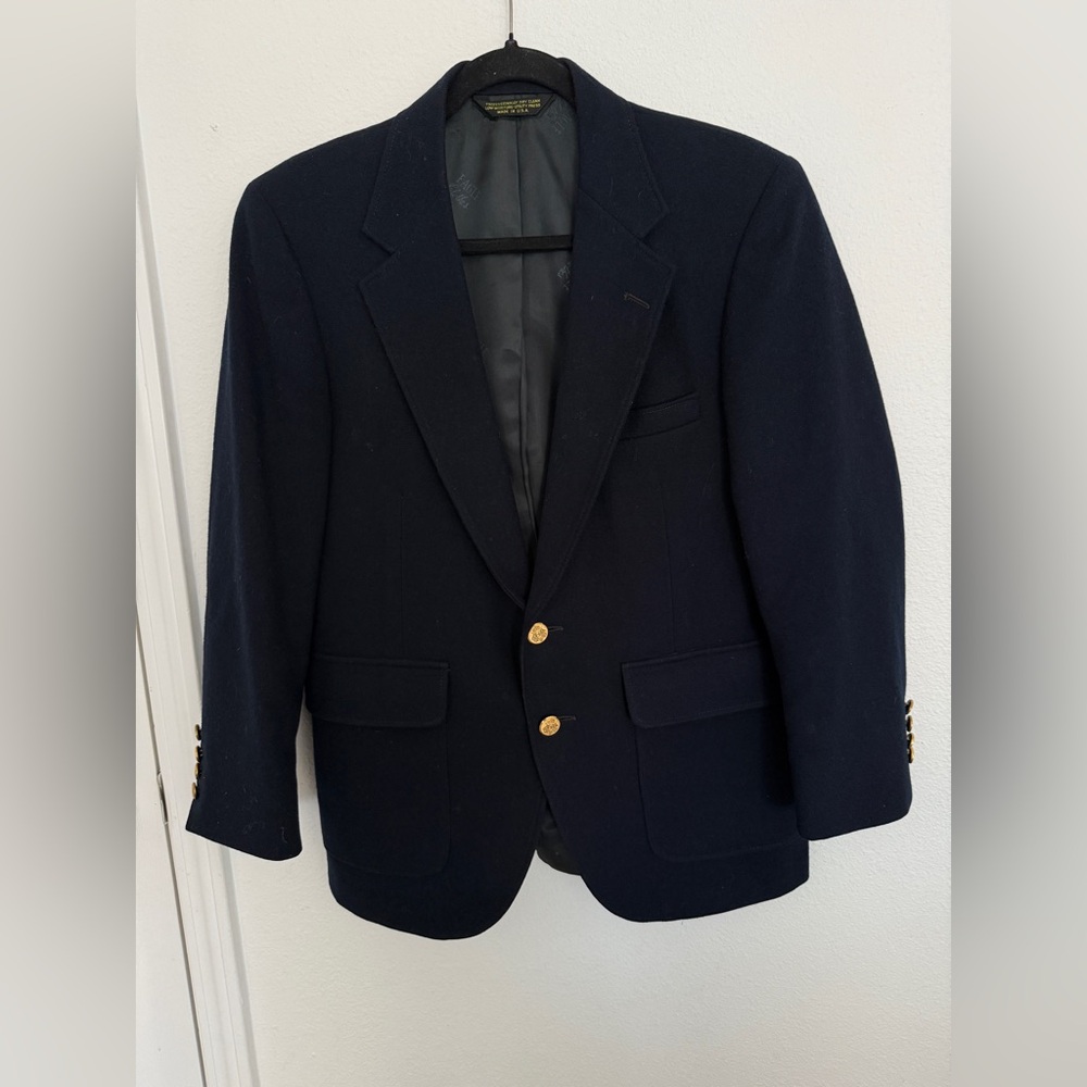 Eagle Clothes Men’s Navy Blue Gold Buttons 100% Wool Made In USA Blazer